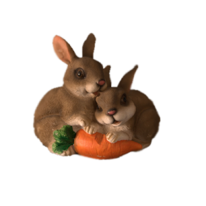 Два кролика с морковкой